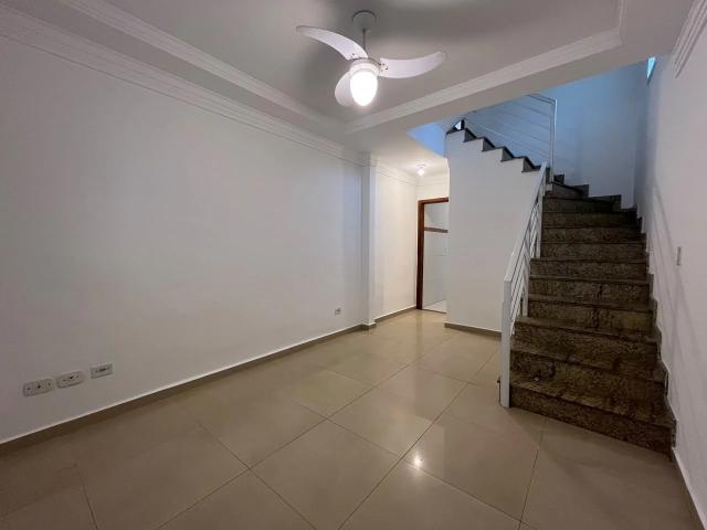 Casa / Sobrado para Locação em Praia Grande/SP Aviação 3 Quartos
