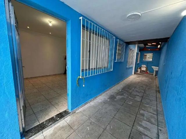Casa / Sobrado para Locação em Praia Grande/SP Boqueirão 2 Quartos