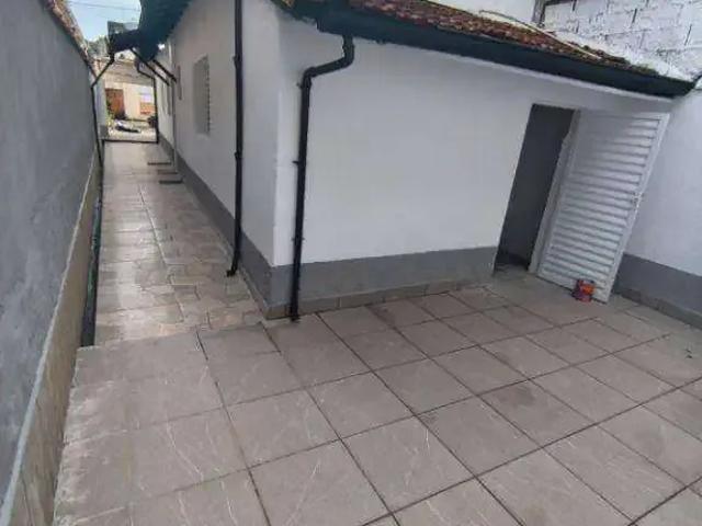 Casa / Sobrado para Locação em Praia Grande/SP Boqueirão 2 Quartos