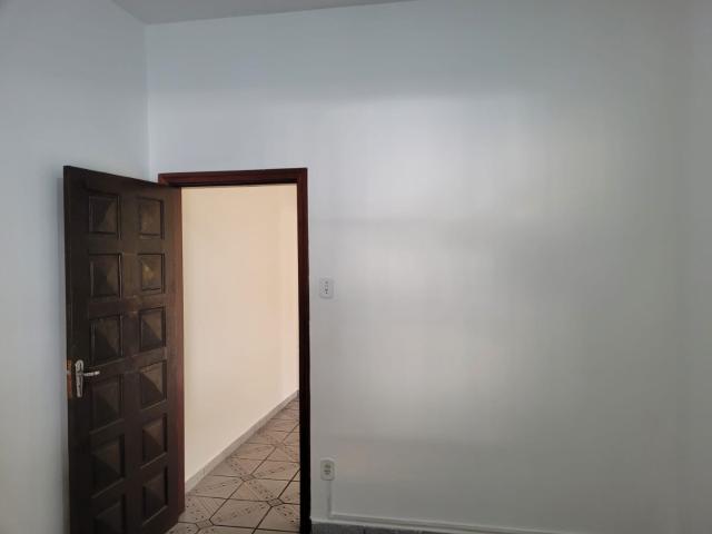 Casa / Sobrado para Locação em Praia Grande/SP Boqueirão 2 Quartos