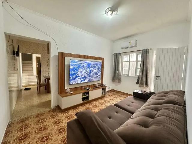 Casa / Sobrado para Locação em Praia Grande/SP Boqueirão 2 Quartos