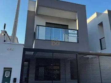 Casa / Sobrado para Locação em Praia Grande/SP Boqueirão 3 Quartos