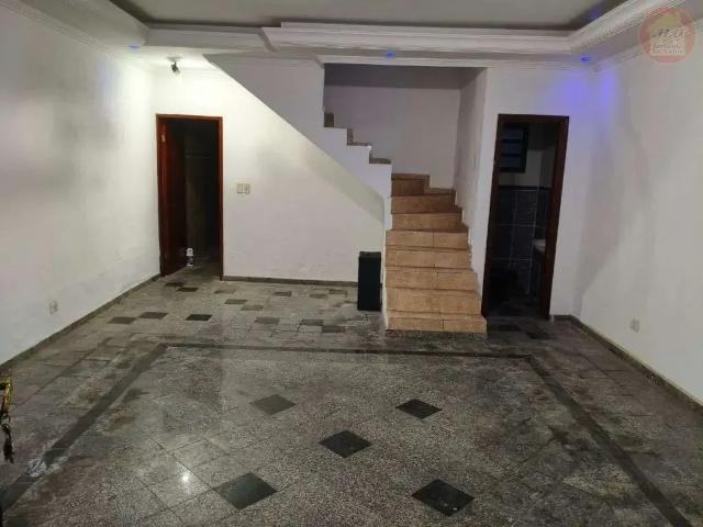 Casa / Sobrado para Locação em Praia Grande/SP Boqueirão 3 Quartos