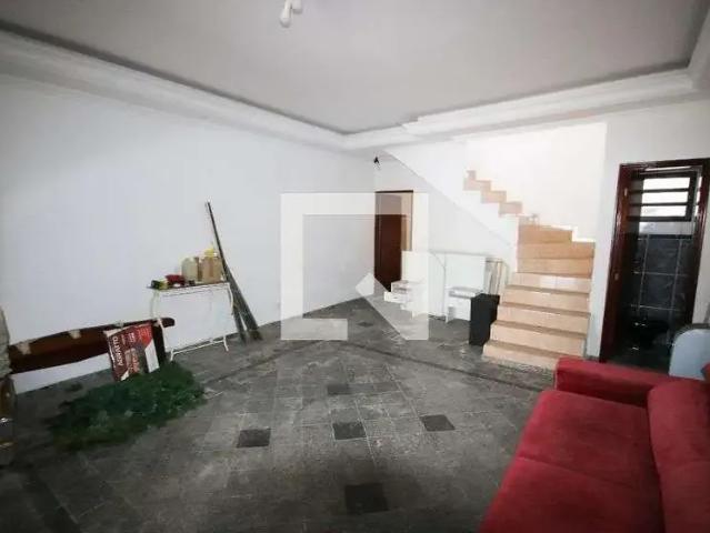 Casa / Sobrado para Locação em Praia Grande/SP Boqueirão 3 Quartos
