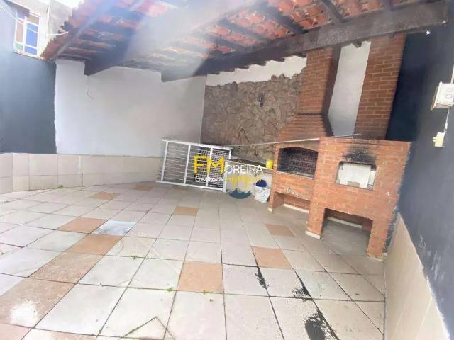 Casa / Sobrado para Locação em Praia Grande/SP Boqueirão 3 Quartos