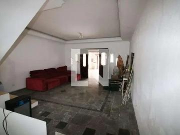 Casa / Sobrado para Locação em Praia Grande/SP Boqueirão 3 Quartos