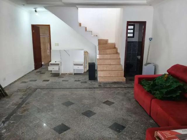 Casa / Sobrado para Locação em Praia Grande/SP Boqueirão 3 Quartos