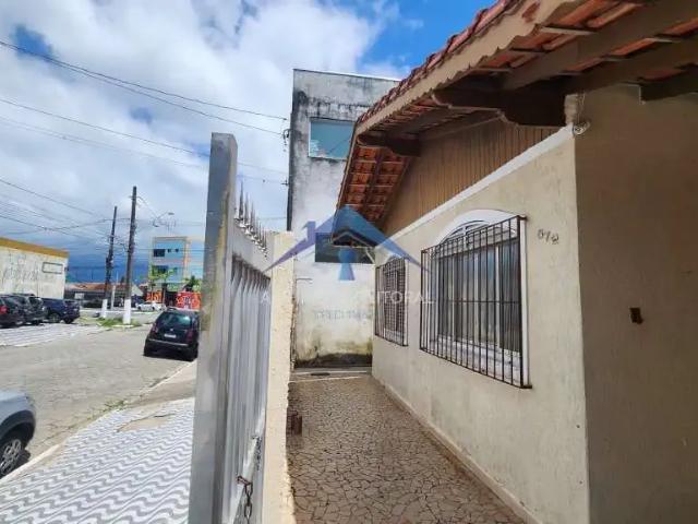 Casa / Sobrado para Locação em Praia Grande/SP Balneário Maracanã 2 Quartos