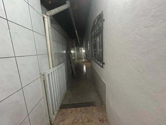 Casa / Sobrado para Locação em Praia Grande/SP Balneário Maracanã 2 Quartos