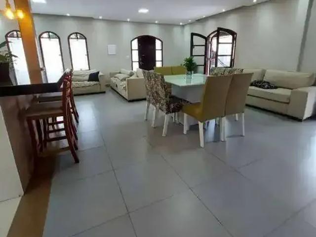 Casa / Sobrado para Locação em Praia Grande/SP Balneário Flórida 4 Quartos