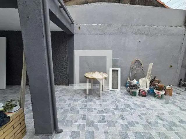 Casa / Sobrado para Locação em Praia Grande/SP Guilhermina 3 Quartos