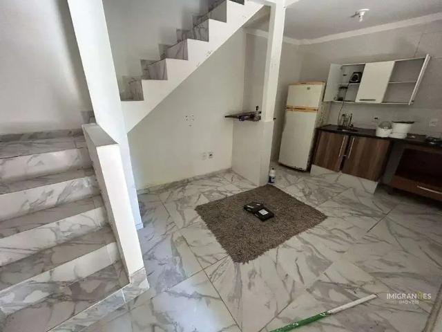 Casa / Sobrado para Locação em Praia Grande/SP Guilhermina 3 Quartos
