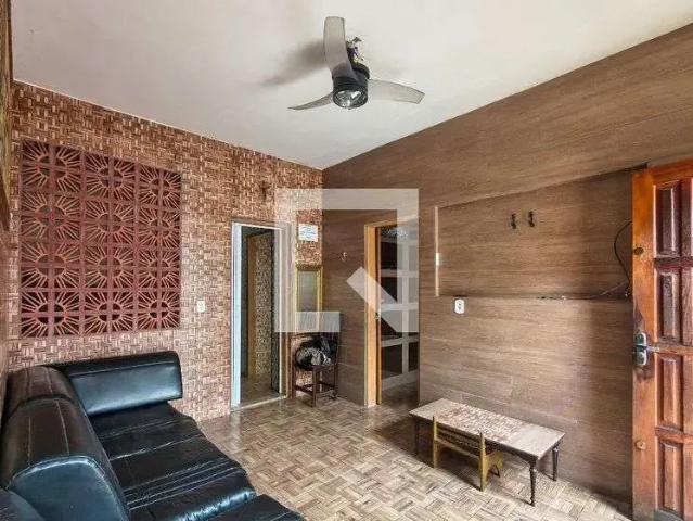 Casa / Sobrado para Locação em Praia Grande/SP Guilhermina 2 Quartos
