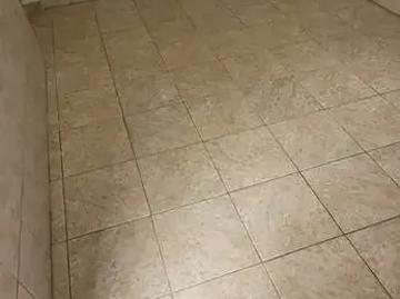 Casa / Sobrado para Locação em Praia Grande/SP Guilhermina 2 Quartos