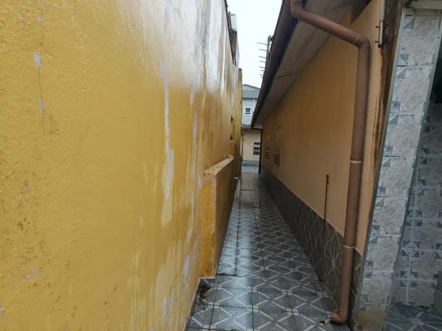 Casa / Sobrado para Locação em Praia Grande/SP Nova Mirim 2 Quartos