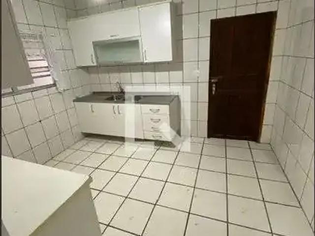 Casa / Sobrado para Locação em Praia Grande/SP Nova Mirim 2 Quartos