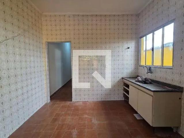 Casa / Sobrado para Locação em Praia Grande/SP Nova Mirim 2 Quartos
