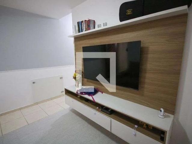 Casa / Sobrado para Locação em Praia Grande/SP Nova Mirim 2 Quartos