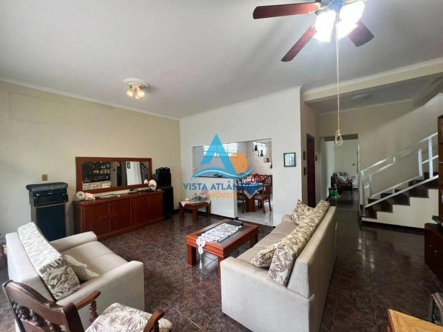 Casa / Sobrado para Locação em Praia Grande/SP Tupi 4 Quartos