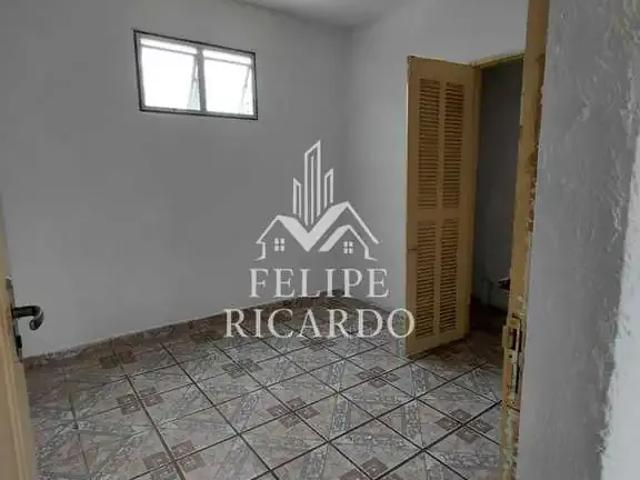 Casa / Sobrado para Locação em Praia Grande/SP Tupi 1 Quartos