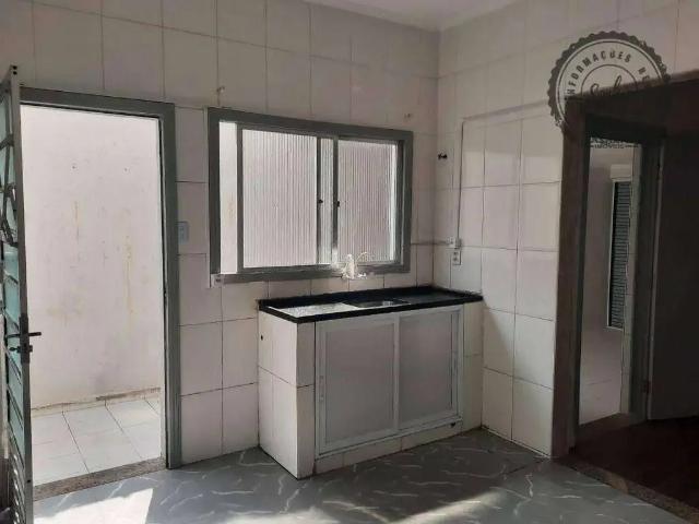 Casa / Sobrado para Locação em Praia Grande/SP Tupi 2 Quartos