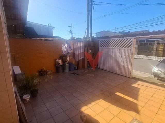Casa / Sobrado para Locação em Praia Grande/SP Tupi 2 Quartos