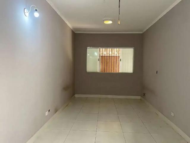 Casa / Sobrado para Locação em Praia Grande/SP Tupi 2 Quartos