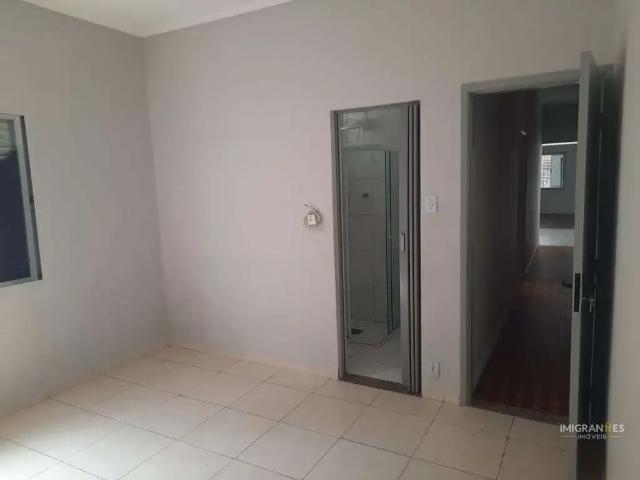 Casa / Sobrado para Locação em Praia Grande/SP Tupi 2 Quartos