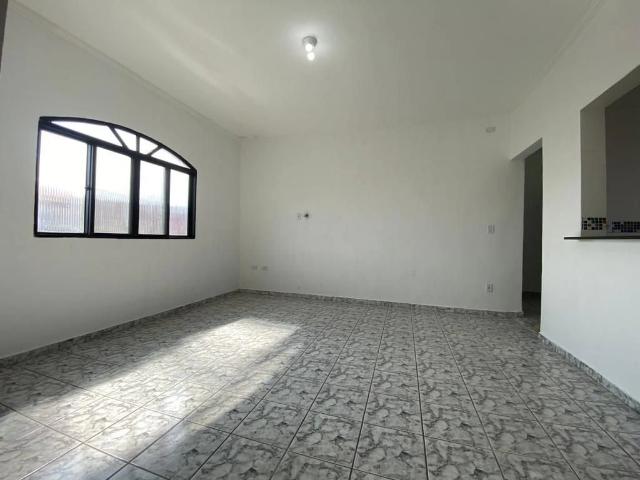 Casa / Sobrado para Locação em Praia Grande/SP Tupi 2 Quartos