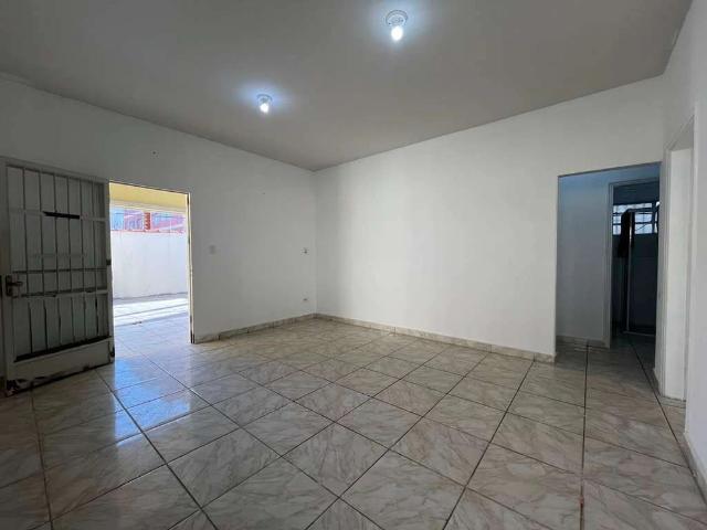 Casa / Sobrado para Locação em Praia Grande/SP Tupi 2 Quartos