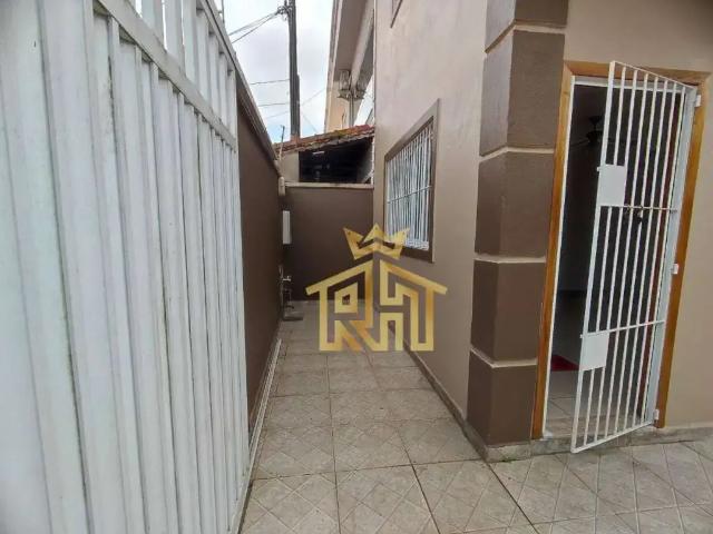 Casa / Sobrado para Locação em Praia Grande/SP Tupi 2 Quartos