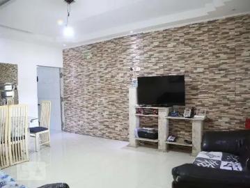 Casa / Sobrado para Locação em Praia Grande/SP Tupi 2 Quartos
