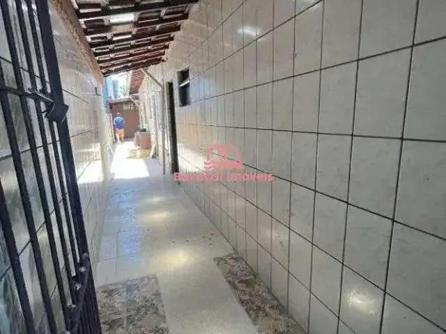Casa / Sobrado para Locação em Praia Grande/SP Tupi 2 Quartos