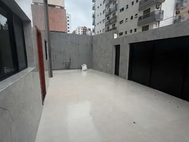 Casa / Sobrado para Locação em Praia Grande/SP Tupi 3 Quartos