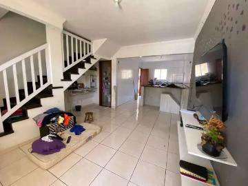 Casa / Sobrado para Locação em Praia Grande/SP Vila Antártica 2 Quartos
