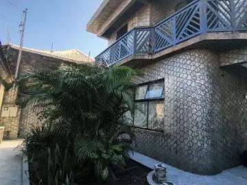 Casa / Sobrado para Locação em Praia Grande/SP Cidade Ocian 3 Quartos