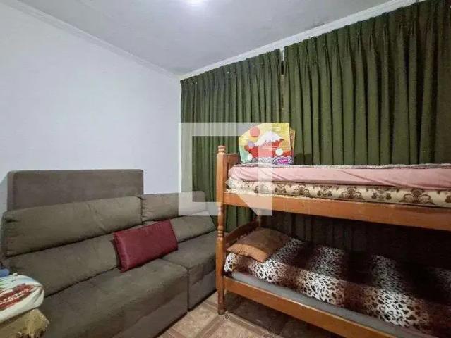 Casa / Sobrado para Locação em Praia Grande/SP Vila Caiçara 1 Quartos