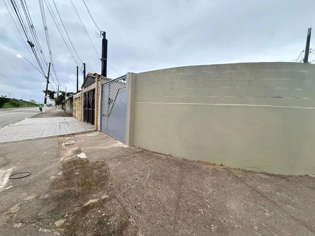 Casa / Sobrado para Locação em Praia Grande/SP Vila Caiçara 1 Quartos