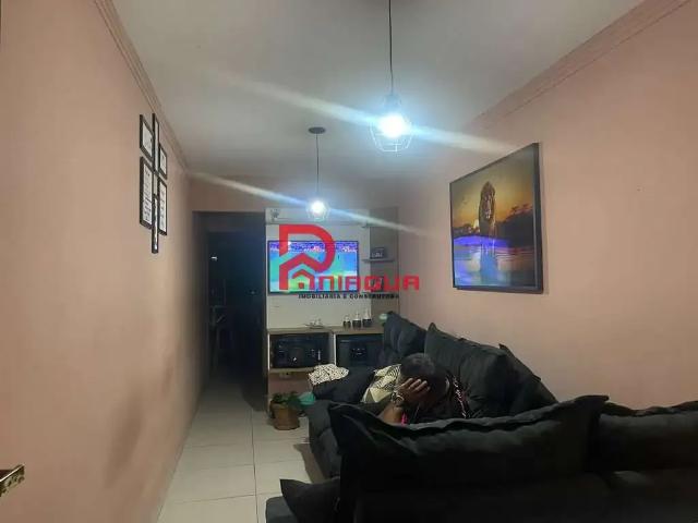 Casa / Sobrado para Locação em Praia Grande/SP Vila Caiçara 2 Quartos
