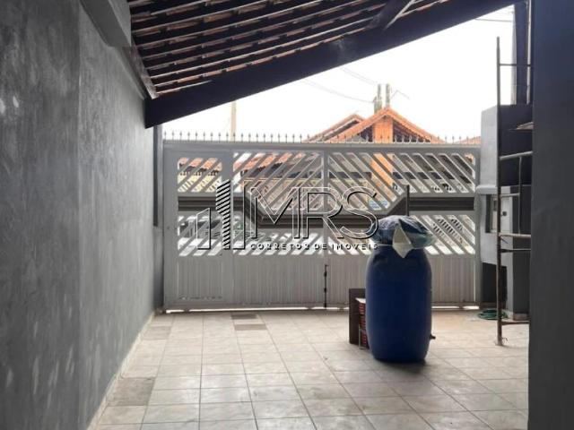 Casa / Sobrado para Locação em Praia Grande/SP Vila Caiçara 2 Quartos