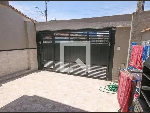 Casa / Sobrado para Locação em Praia Grande/SP Vila Caiçara 2 Quartos