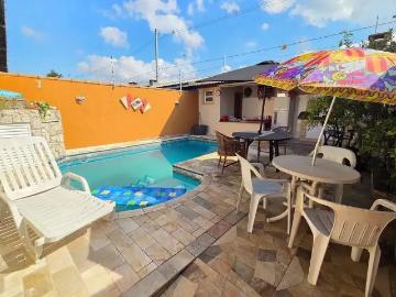 Casa / Sobrado para Locação em Praia Grande/SP Vila Caiçara 3 Quartos