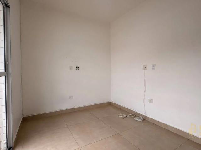 Casa / Sobrado para Locação em Praia Grande/SP Vila Mirim 3 Quartos