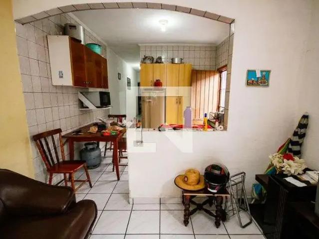Casa / Sobrado para Locação em Praia Grande/SP Vilamar 1 Quartos