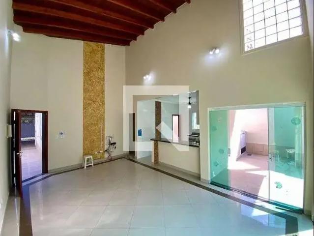 Casa / Sobrado para Locação em Praia Grande/SP Vilamar 3 Quartos