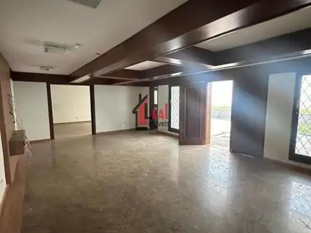 Casa / Sobrado para Locação em Presidente Prudente/SP Centro 8 Quartos