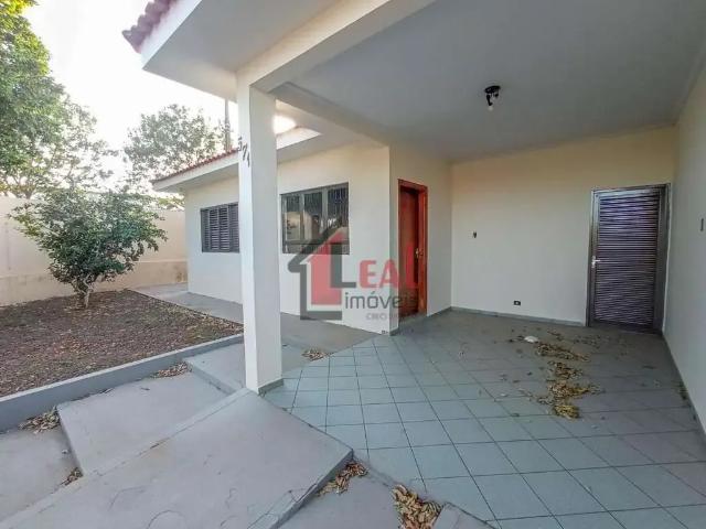 Casa / Sobrado para Locação em Presidente Prudente/SP Jardim Alto da Boa Vista 2 Quartos