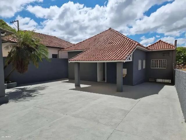 Casa / Sobrado para Locação em Presidente Prudente/SP Vila Maristela 4 Quartos