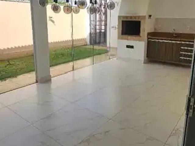 Casa / Sobrado para Locação em Rondonópolis/MT Parque Sagrada Família 2 Quartos