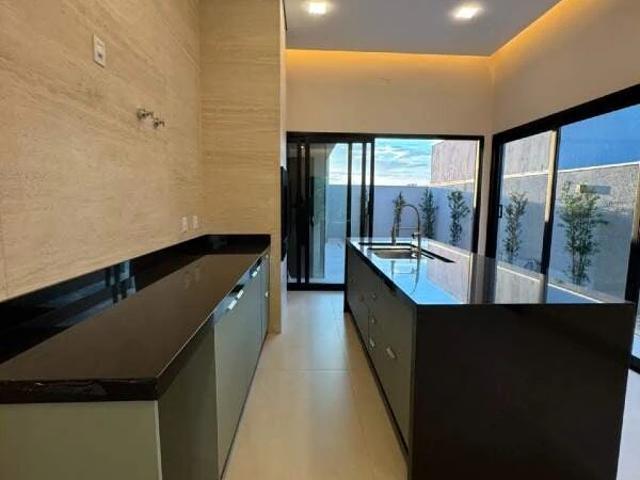 Casa / Sobrado para Locação em Rondonópolis/MT Residencial Villa Toscana 3 Quartos